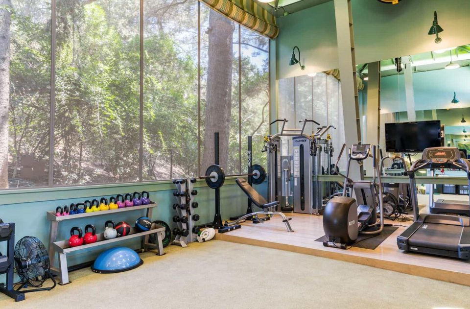  Of course there is a gym to keep that Hollywood body in top shape