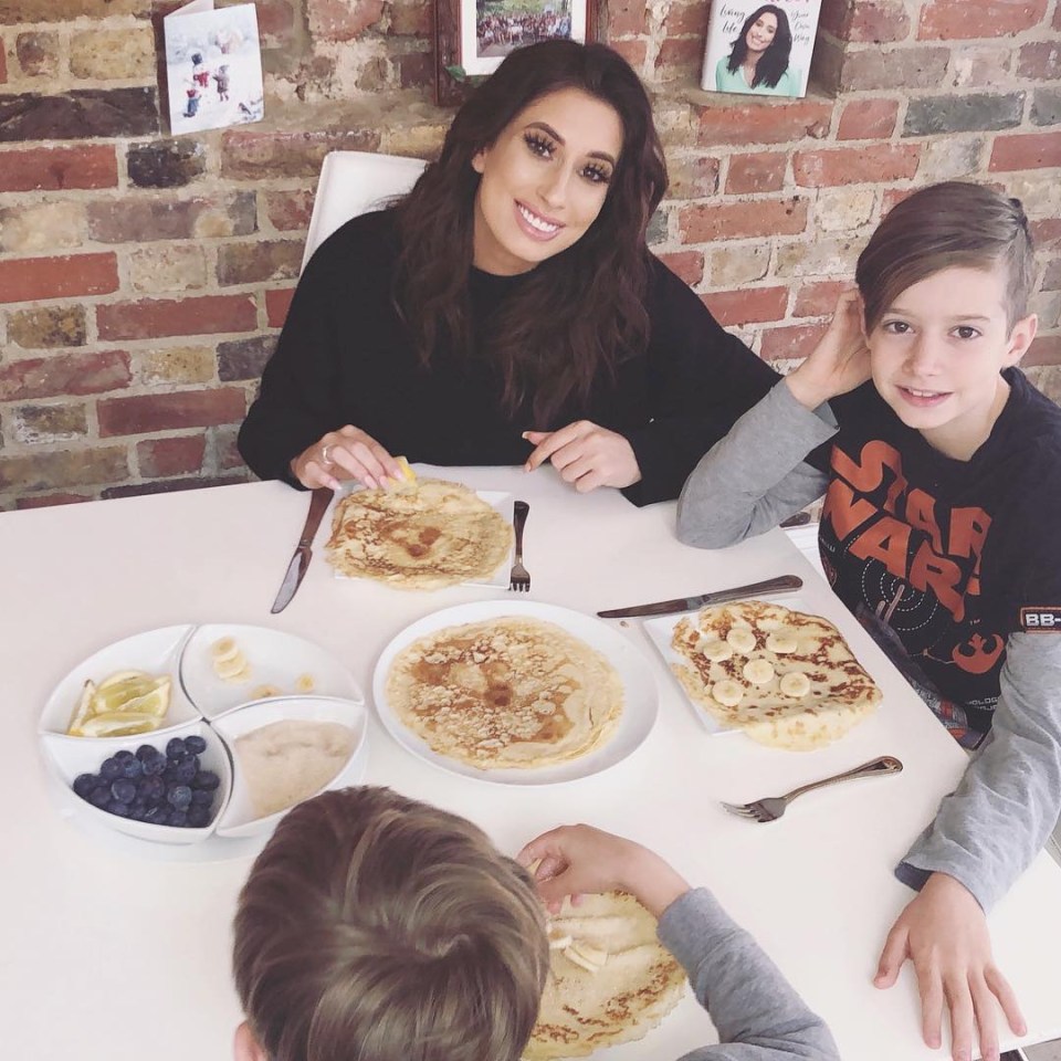 Pregnant Stacey Soloman enjoyed pancakes with her brood too