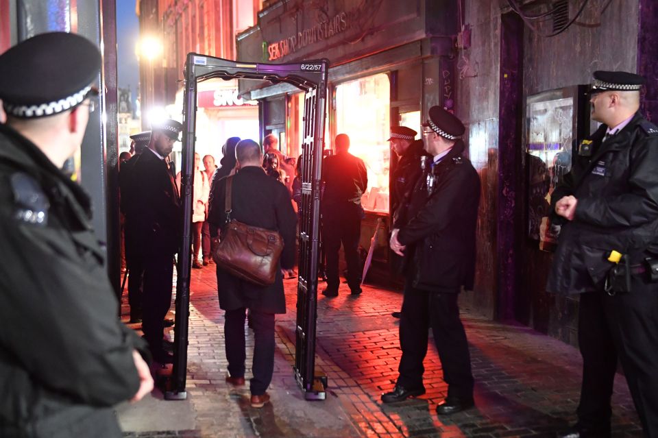  Officers are using 'pop up' knife arches in a bid to tackle knife possession