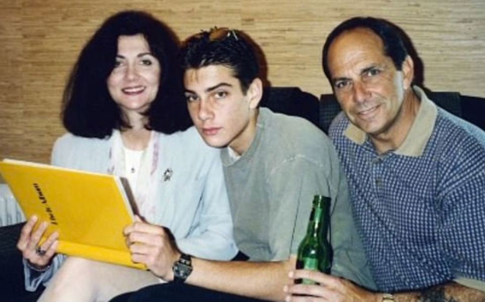  James with his parents, Stephanie and James Snr