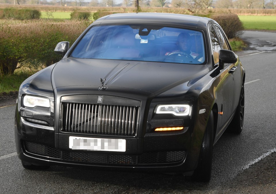  Romelu Lukaku drives his black Rolls Royce to the Man Utd training complex