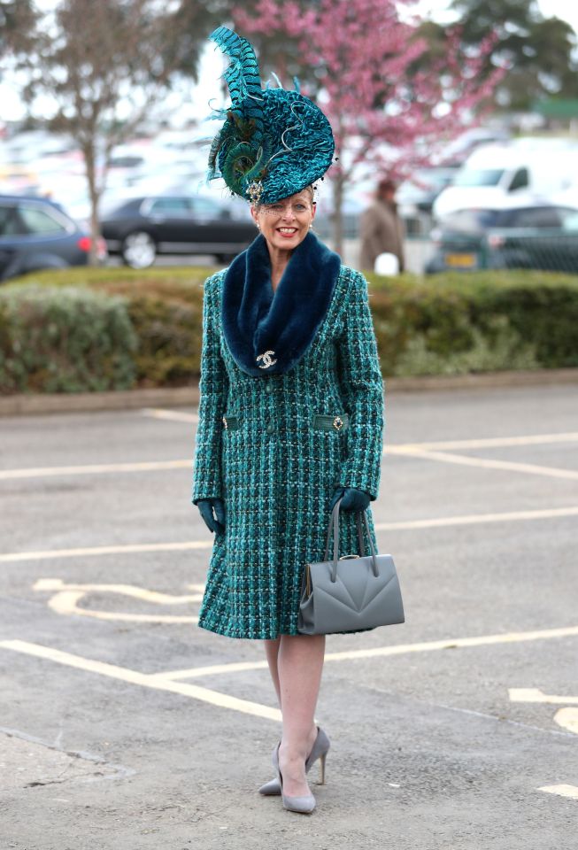  Regular racegoer and one time racehorse owner Debbie Grogan, who has won Best Dressed at meets before, looked sensational in turquoise