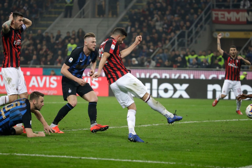  Mateo Musacchio scored the second goal for AC Milan to breathe life into the tie