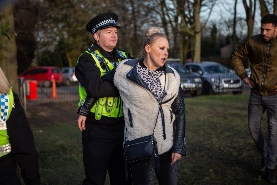  Tracy gets arrested in Emmerdale next week