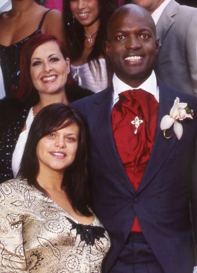  Fame Academy's Carrie Grant stands behind Jade and close friend Kevin at a wedding