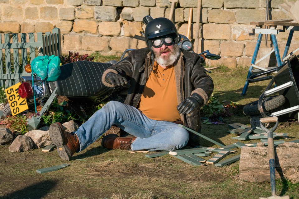  Paddy's dad arrives back in Emmerdale - but causes a fair bit of damage