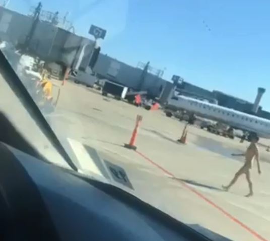  In a video, the passenger can be seen strolling across the airport