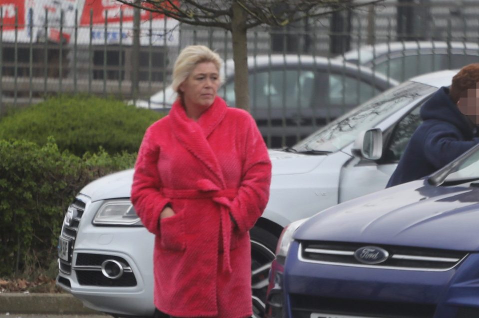  They walked around the car park in dressing-gowns