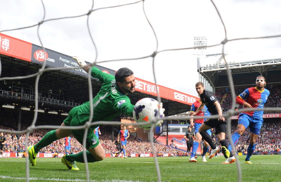  Manchester City won at Crystal Palace on the same day to take control of the title race