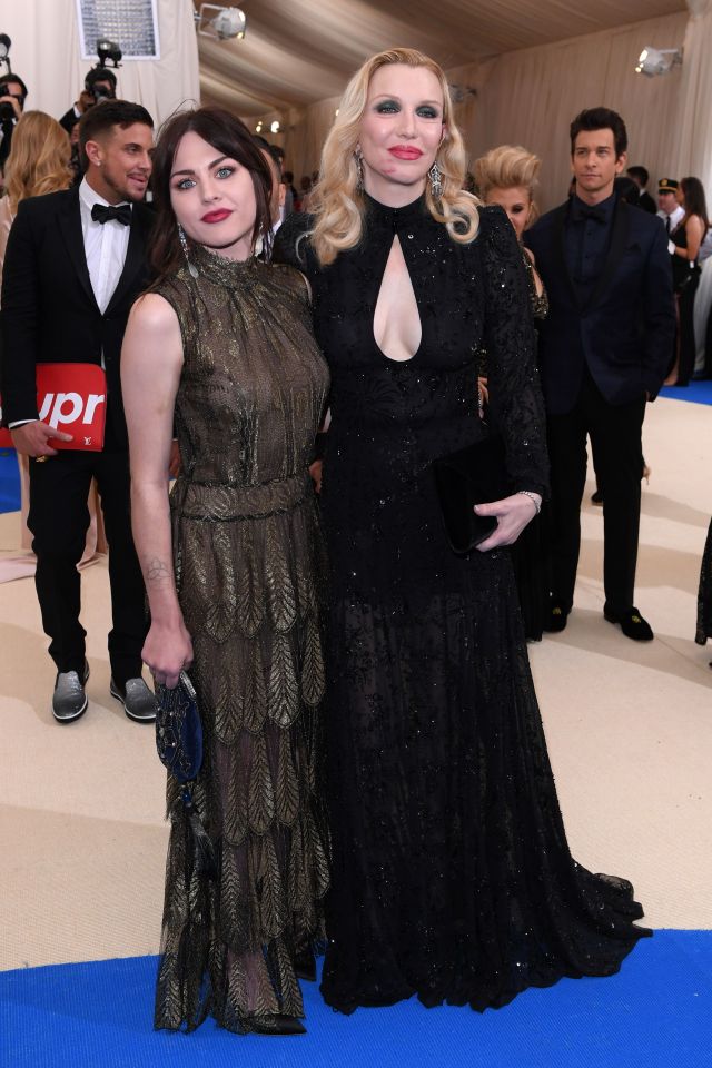  Frances Bean with her rock-star mother Courtney Love