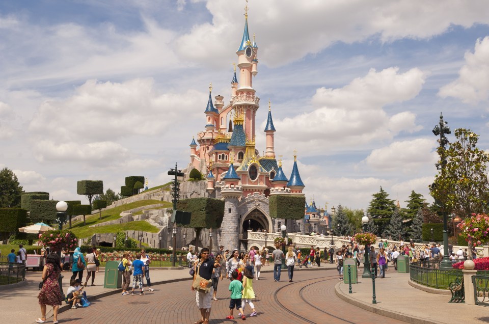 Disneyland Paris guests will no longer be able to use single plastic straws and bags