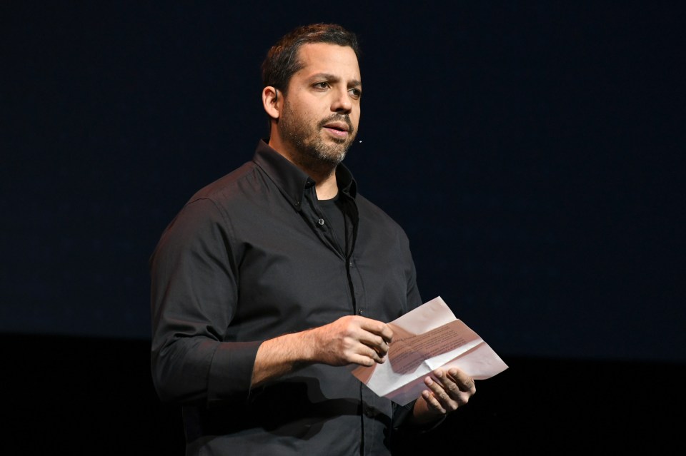  David Blaine is a 47-year-old American magician, illusionist and endurance artist