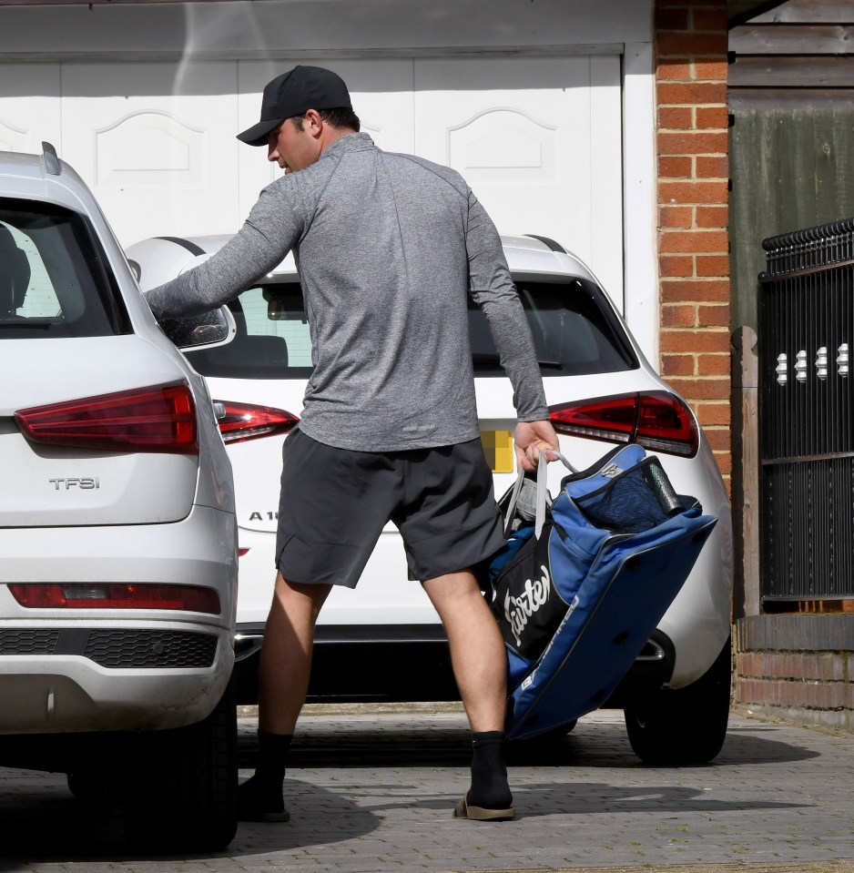  Jack Fincham was seen taking his belongings back to his mum's house