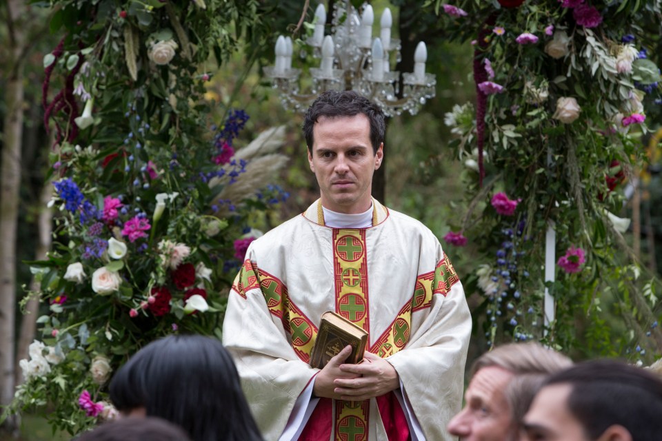 Fleabag's priest set pulses racing among thousands of the comedy's fans