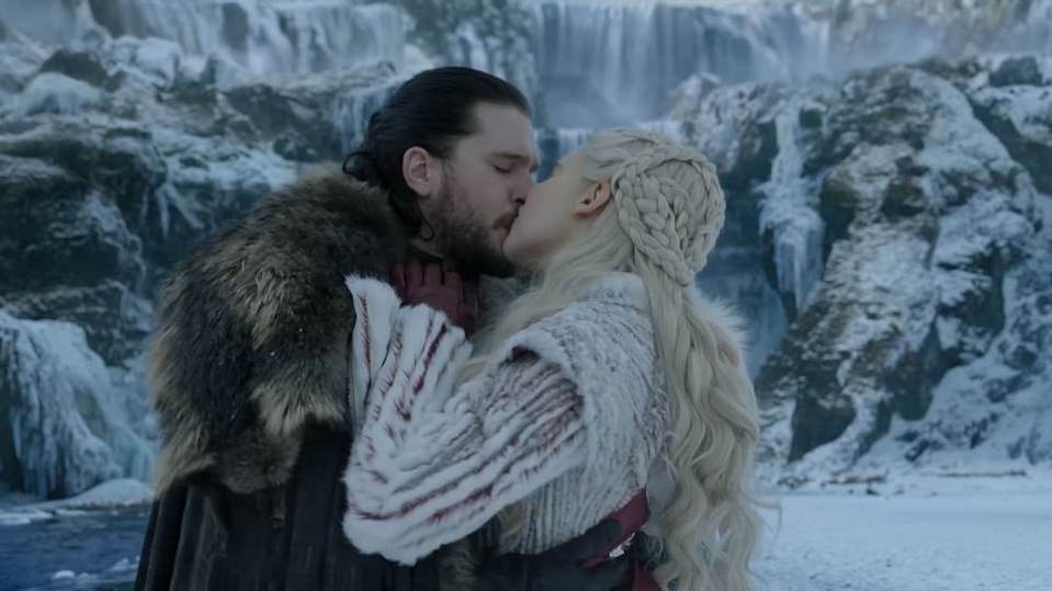  Daenerys is unaware that Jon is her biological nephew