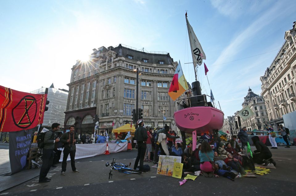  Extinction Rebellion is planning a 'Day of Love' march through London today