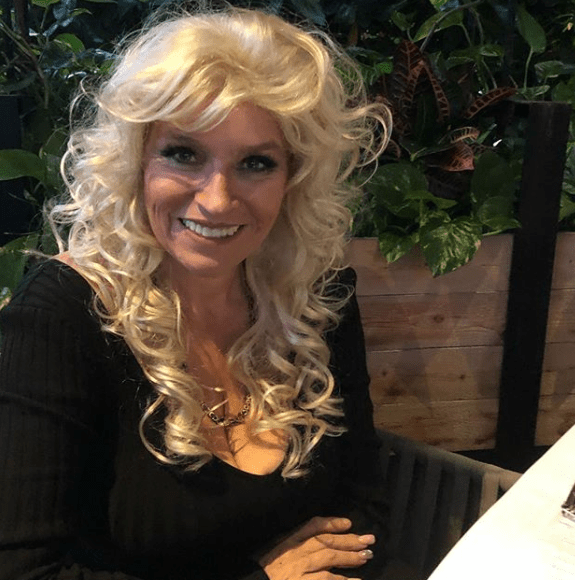  Beth Chapman put on a brave face this weekend during Palm Sunday celebrations as she continues to fight throat cancer