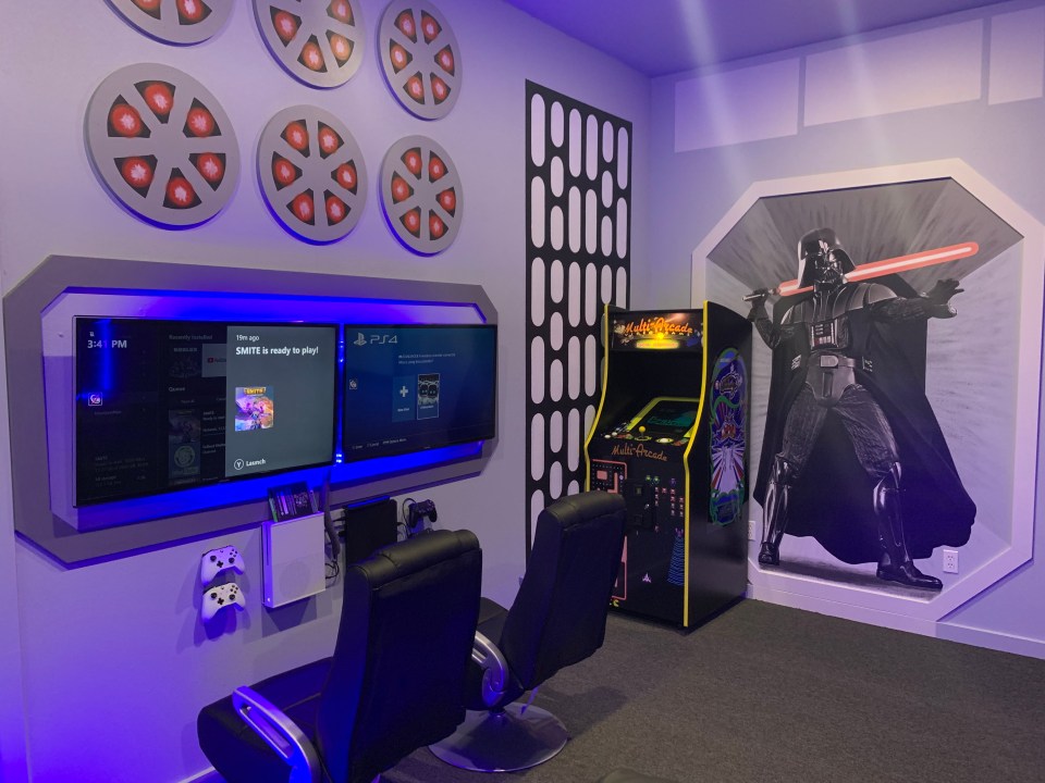  The Star Wars home theatre and games room will win fans