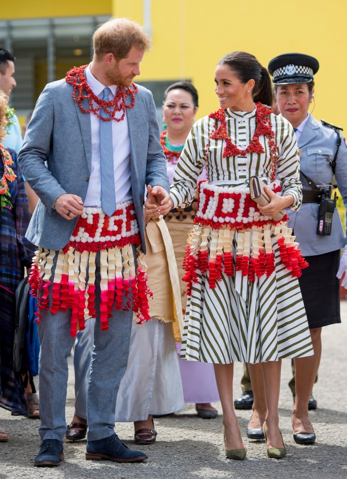  And also during their visit to an exhibition of Tongan handicrafts in Nuku'alofa, Tonga