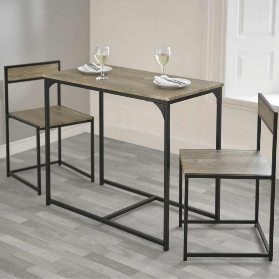  A dining set for under £100