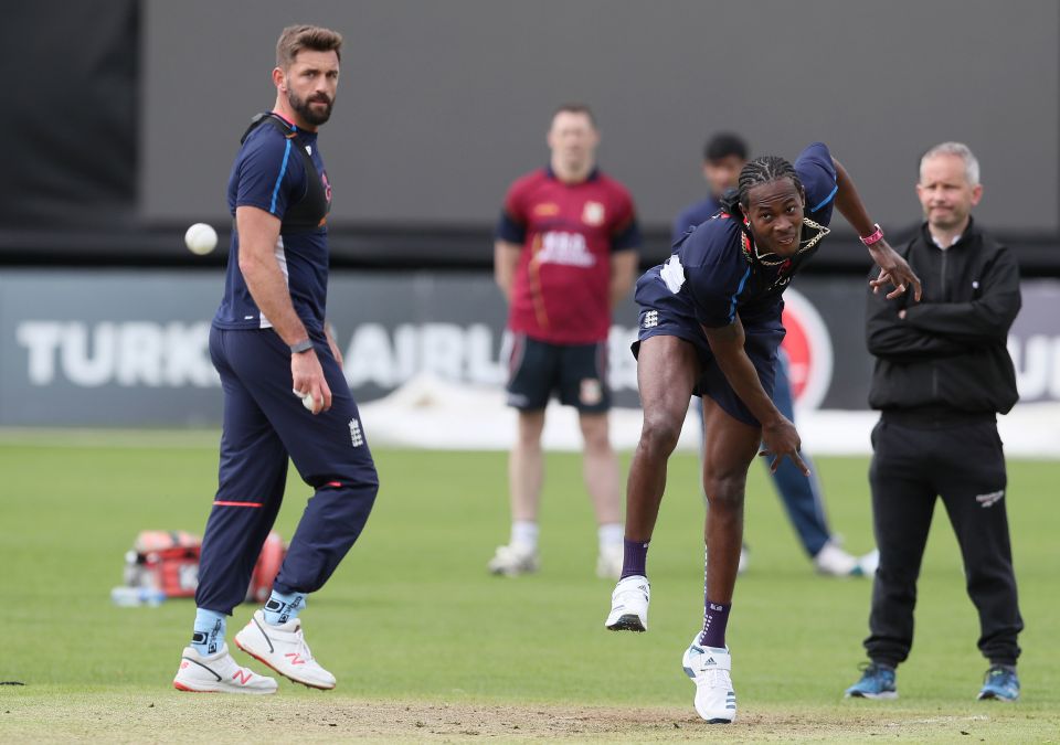  Jofra Archer will make his England debut against Ireland on Friday