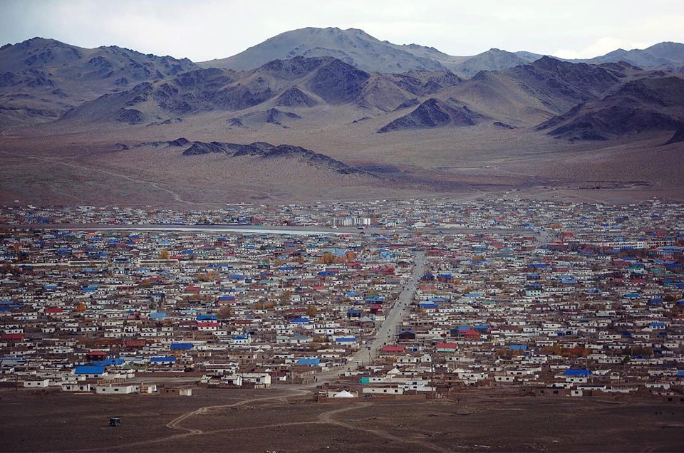  Russia has closed the borders, leaving foreign tourists stranded in Mongolia