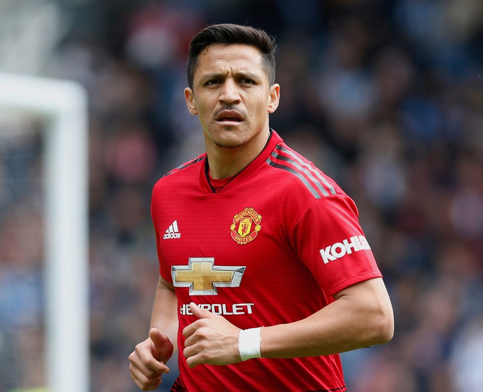  Alexis Sanchez's agent has reportedly met with Juventus this week to try and thrash out a summer exit from Manchester United