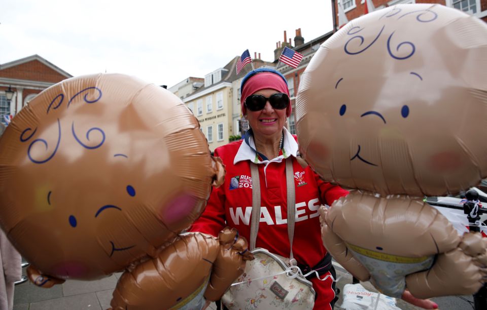  Another fan celebrates with baby balloons