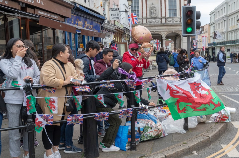  Fans displayed banners on the streets of Windsor