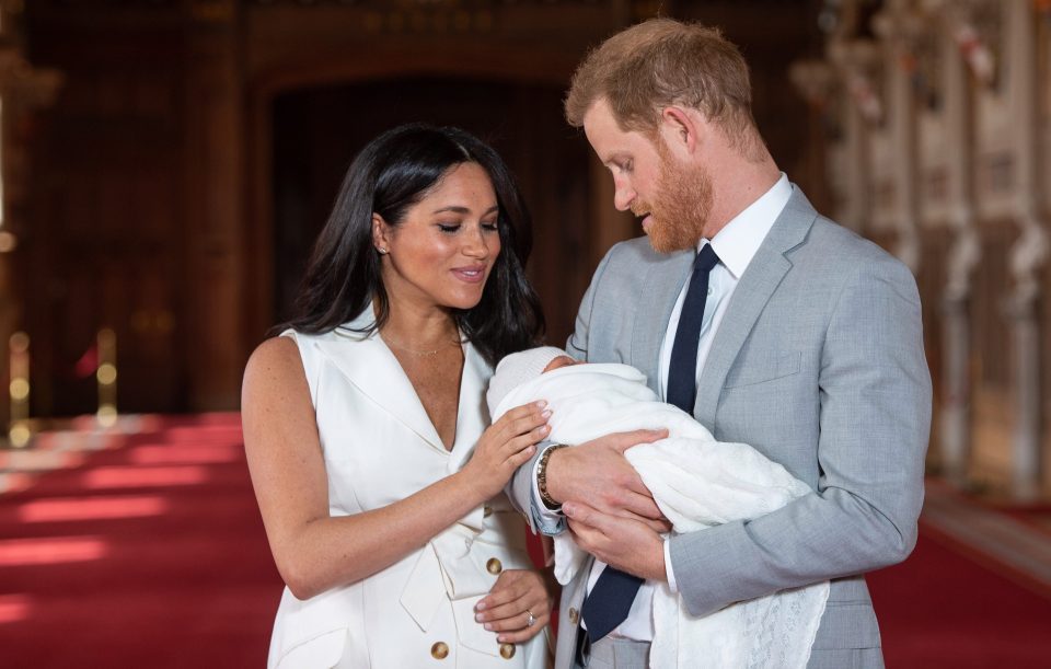  Baby Archie was wrapped in a very traditional merino wool from royal favourites GH Hurt Son