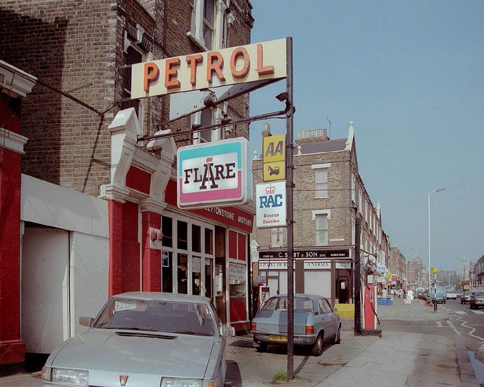  High Road Leytonstone, 1987 - A petrol station in the East End which has since been closed down