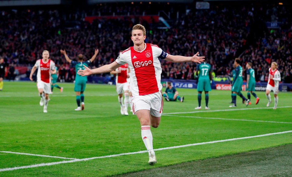  Matthijs de Ligt netted a fifth-minute header to put Ajax a goal up