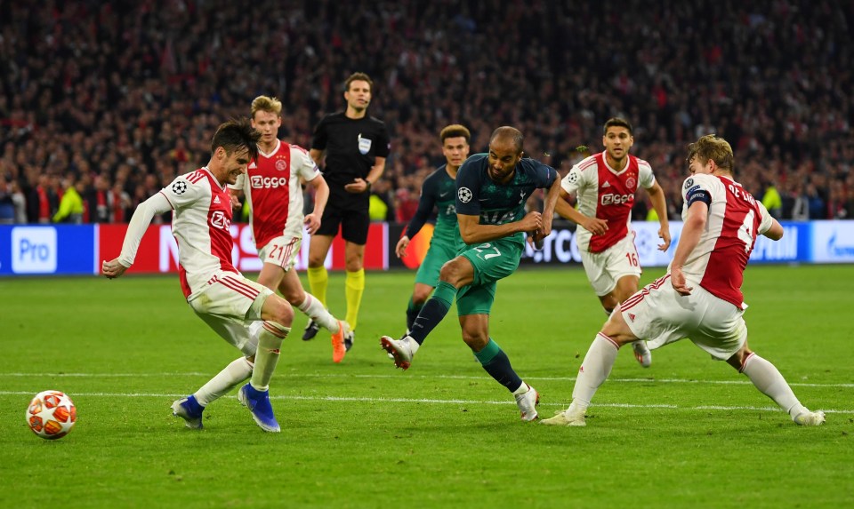  Moura drills in the winner against Ajax to fire Spurs into the Champions League final