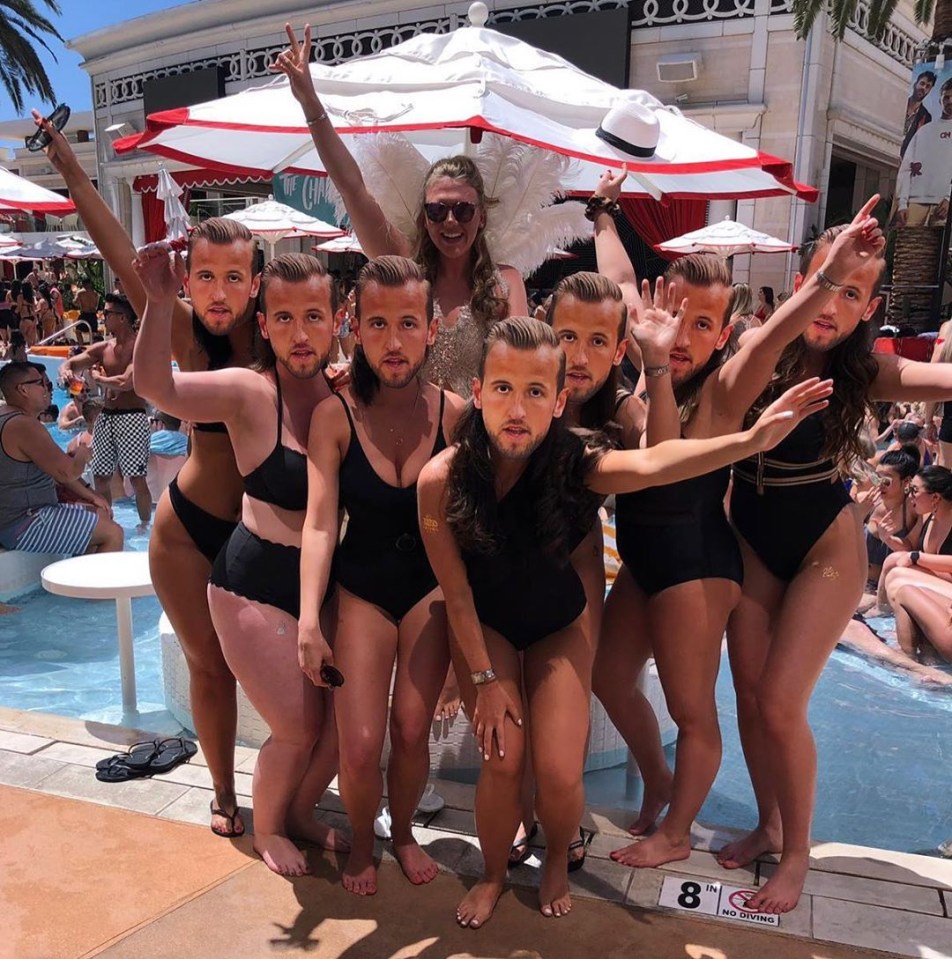  Kate Goodland and her hen-do pals partied in Las Vegas