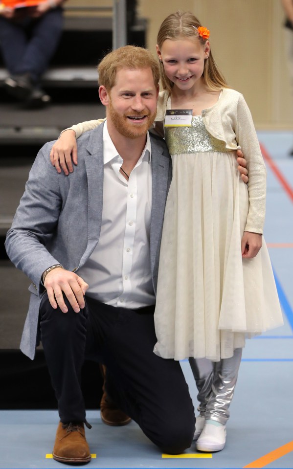  Daimy Gommers gave Prince Harry one of the first gifts for baby Archie