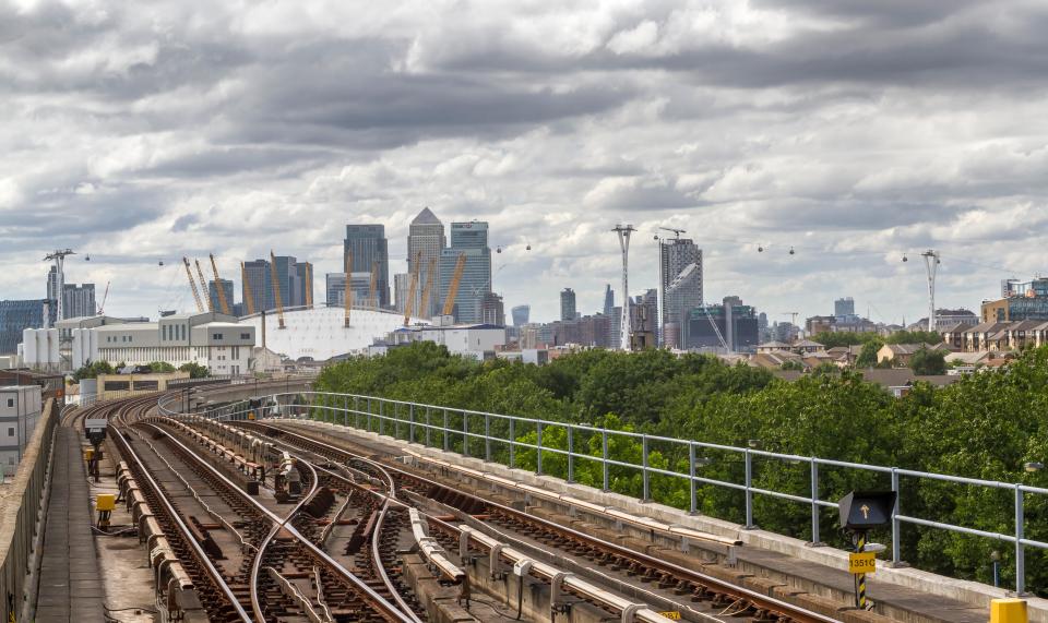  Today, Canary Wharf is jam-packed with huge buildings where some of the world's wealthiest companies have their European offices, just across the River Thames from the O2 Arena