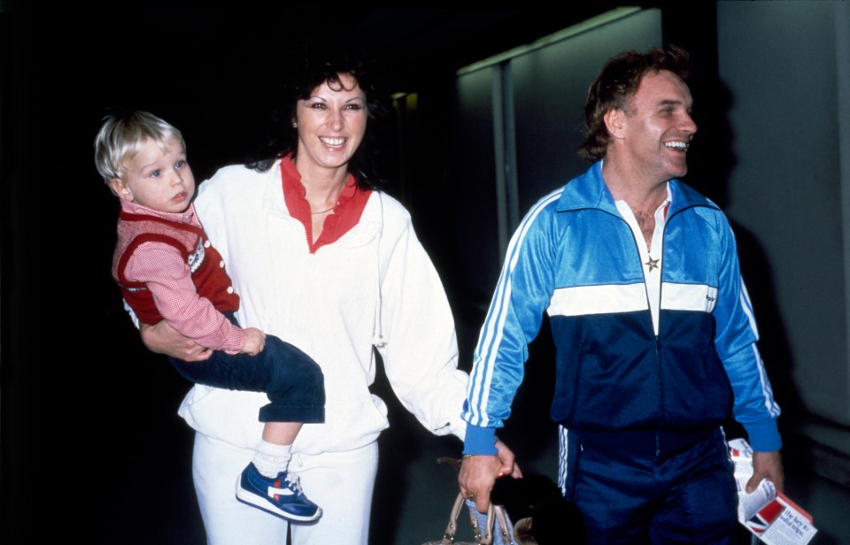  The comedy legend with his third wife Donna and their son