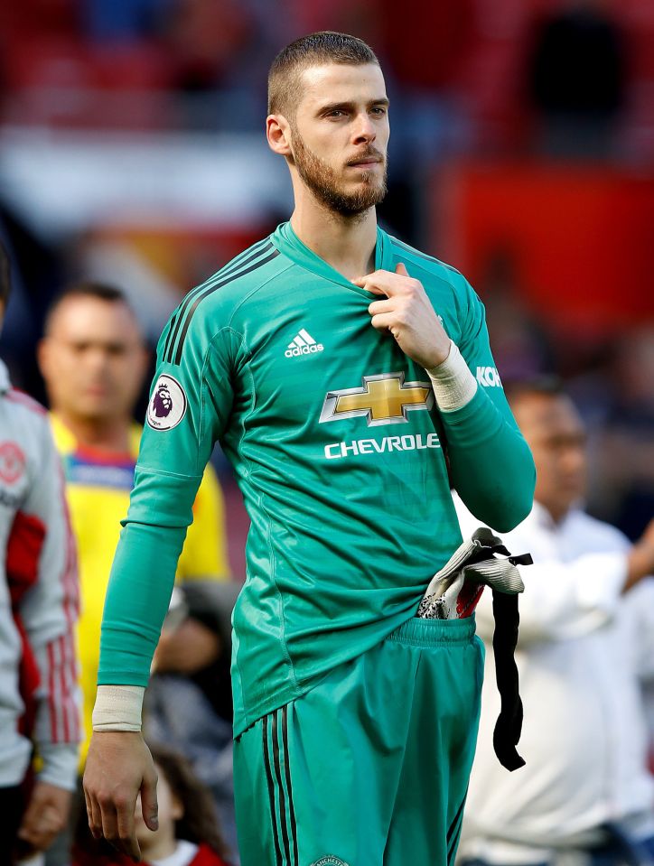  De Gea could be heading for the Man Utd exit door this summer