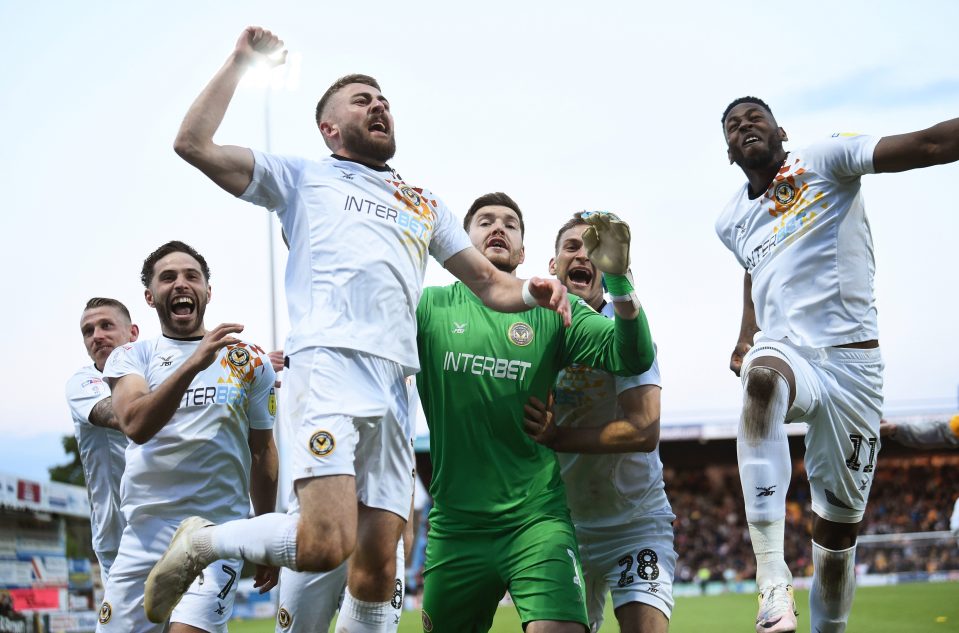  Newport County won 5-3 on penalties to beat Mansfield Town in their semi-final after it finished 1-1 on aggregate