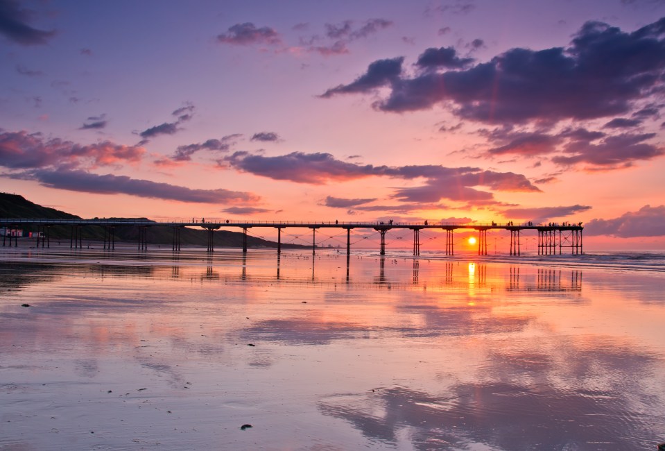  Saltburn is a popular tourist beach in England