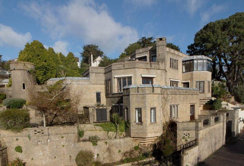 Completed in 1992, the exterior was finished with Somerset stone to blend in with the stunning Grade II listed grounds and boundary walls