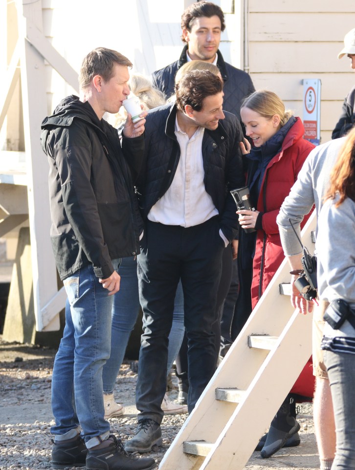 Ioan Gruffudd and Joanne Froggatt on set