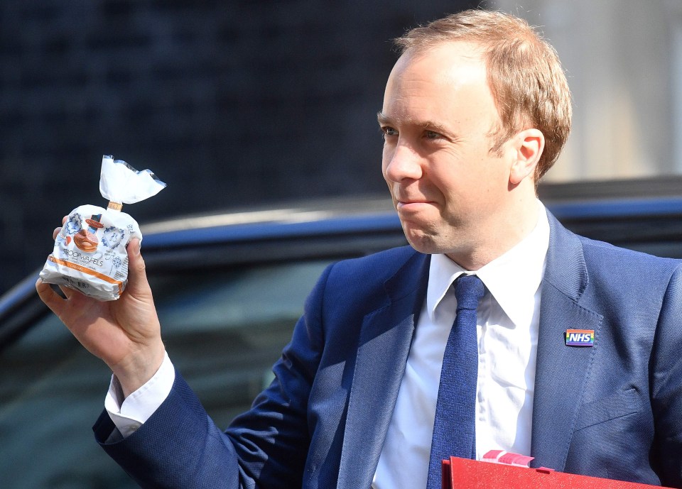 Matt Hancock entering No10 for a Cabinet meeting this morning