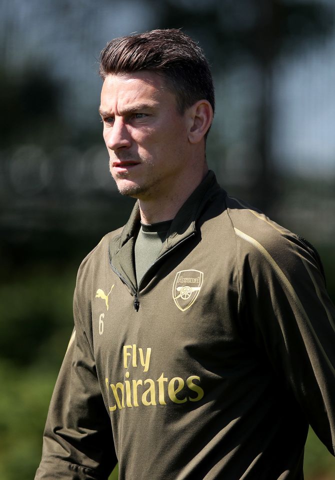  Laurent Koscielny sees his contract expire in the summer of 2020