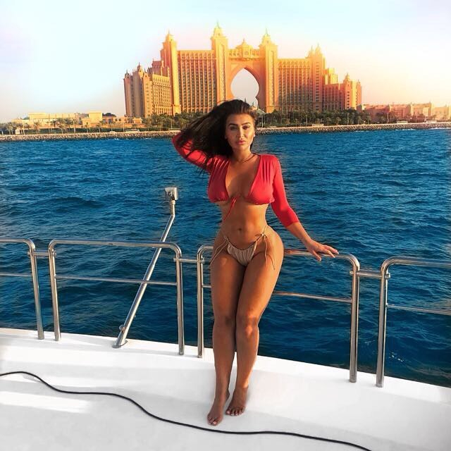  Lauren Goodger showcases her curves in Dubai