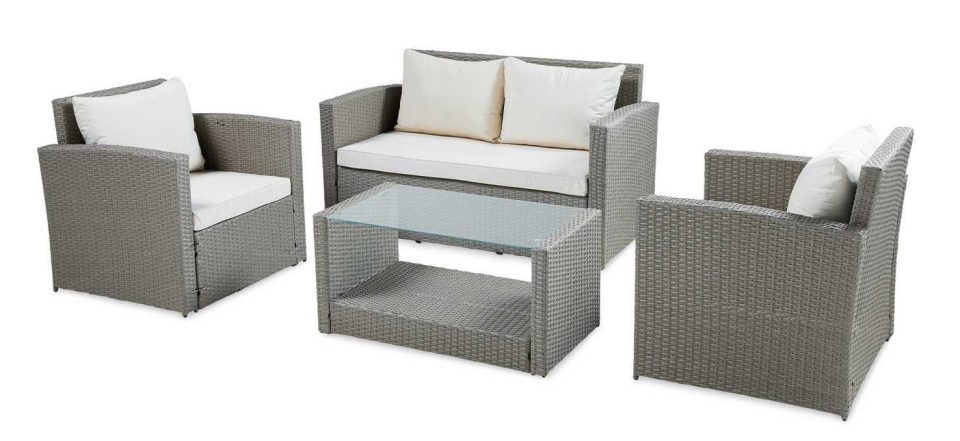  Aldi's garden furniture set is a bargain