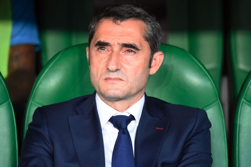  Barcelona are holding crisis talks surrounding the future of boss Valverde