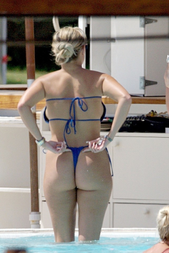 The reality star wowed in a tiny blue bikini