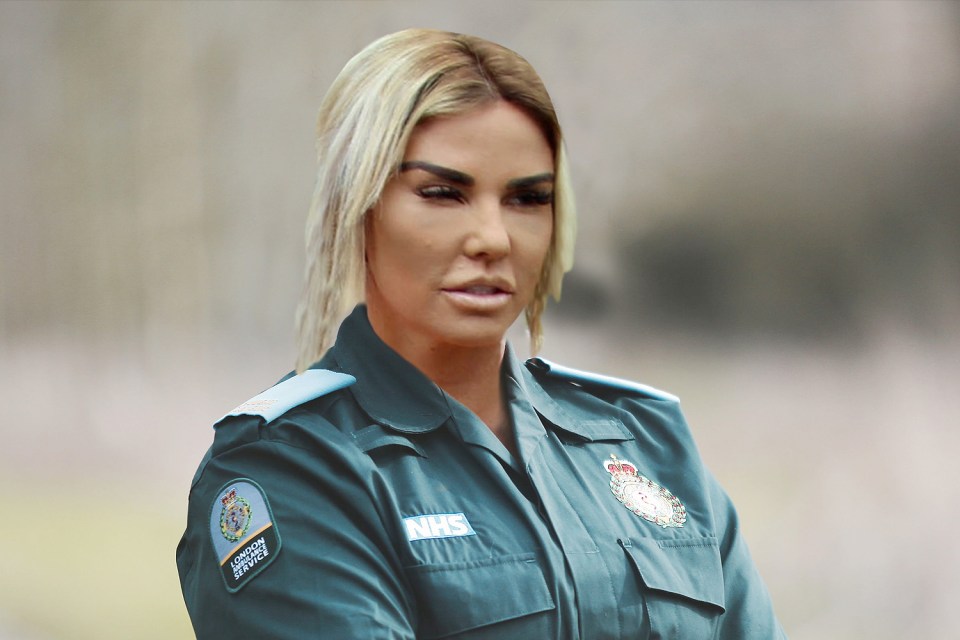  Katie Price is training to be a paramedic