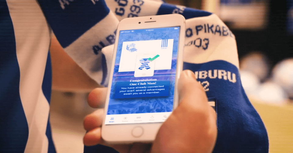  Real Sociedad have launched a new digital scarf that interacts with fans